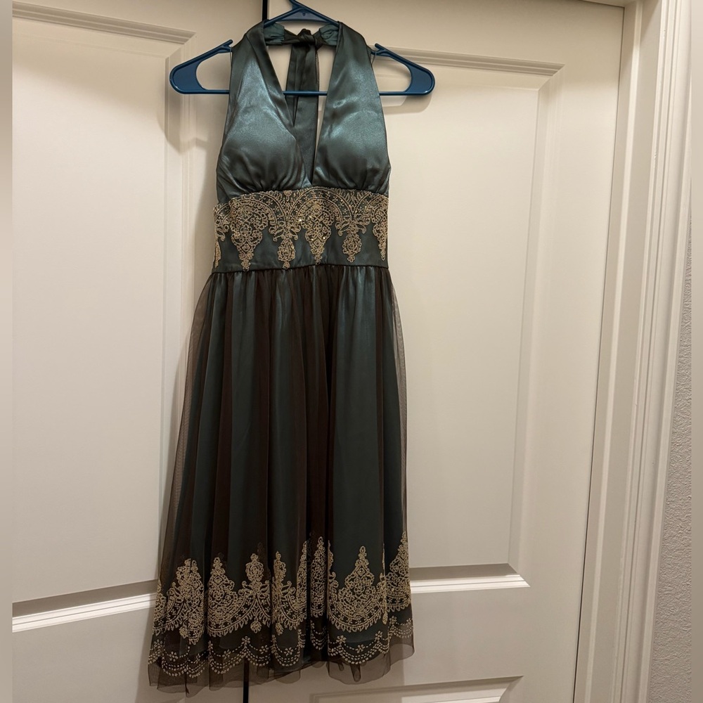 Adrianna Papell Green and Gold Halter Dress - Size 8